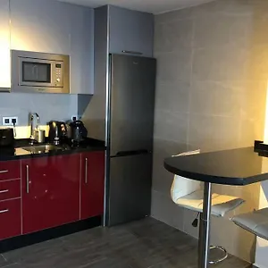 1 Bed In Ardales, Cerca El Caminito Del Rey Y Embalses Apartamento